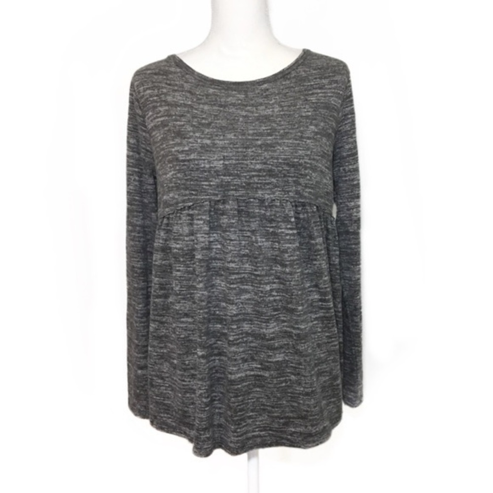 NWOT Maternity Dark Heather Gray Soft Pleated Top
